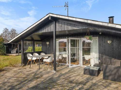 Ferienhaus Justina - 200m from the sea