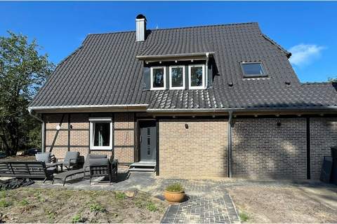 Waldsuite - Ferienunterkunft in Schneverdingen (6 Personen)