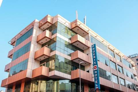 Standard Triple Phoenix Hotel - Ferienunterkunft in Dubai (3 Personen)
