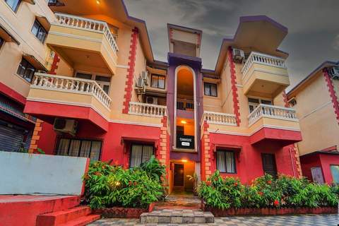 Super Townhouse Calangute - Baga Circle - Ferienunterkunft in Goa (2 Personen)