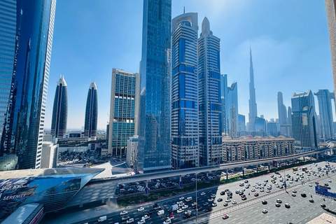 One Bedroom Suite by Sunday Emirates Grand Hotel - Ferienunterkunft in Dubai (2 Personen)