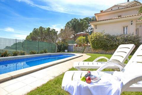 Kistars 2 - Ferienunterkunft in Lloret de Mar (4 Personen)