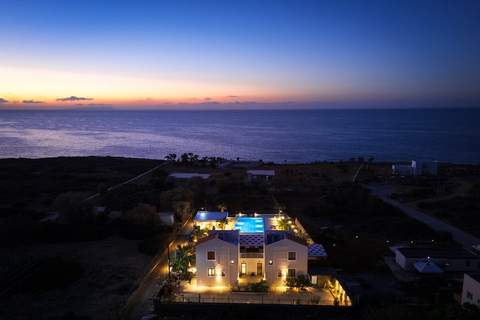 Villa Dimitra with swimming pool - Ferienunterkunft in Chromonastiri (8 Personen)