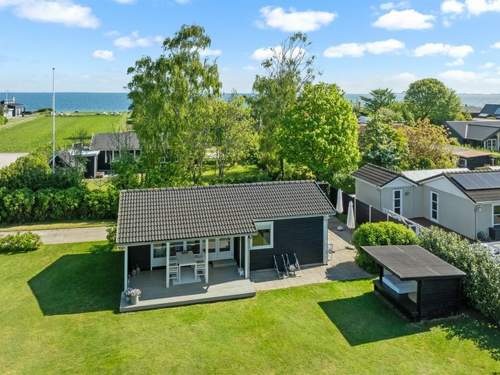 Ferienhaus Iven - 140m from the sea