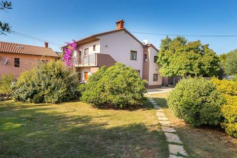 Sabi Relax Zone Apartment - Private Pool & Jacuzzi - Ferienunterkunft in Pula (6 Personen)