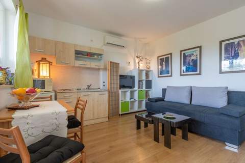 Apartments Indira - Tara - One Bedroom Apartment - Ferienunterkunft in Labin (2 Personen)