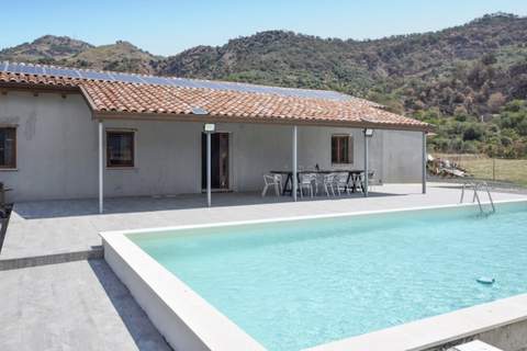 Villa Rossella - Ferienunterkunft in Gaggi (12 Personen)