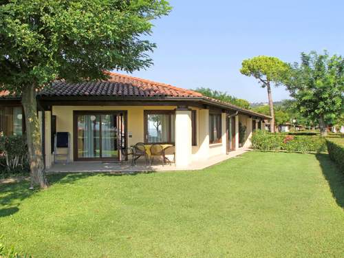 Ferienhaus Front Lake Resort Le Corti del Lago