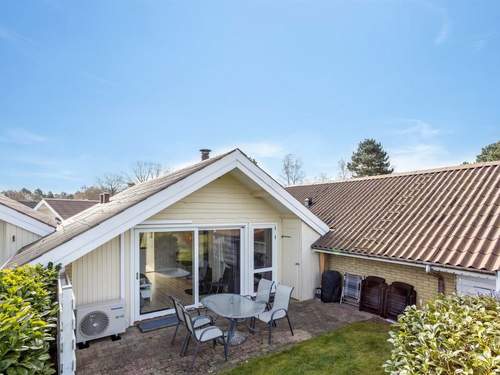 Ferienhaus Darina - 150m from the sea