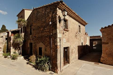 Valveralla - Ferienunterkunft in Girona (4 Personen)
