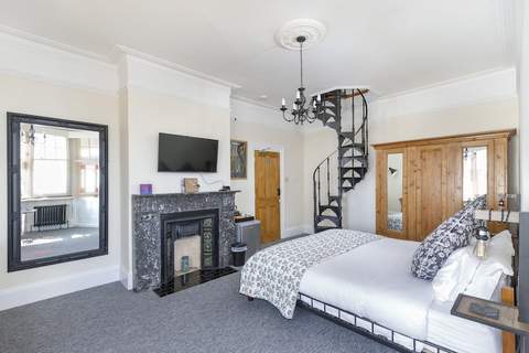 Pittodrie Guest House - Apartment 6 - Ferienunterkunft in Brighton (2 Personen)