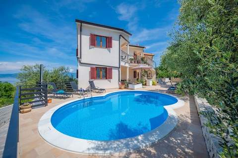 Lara 1 - Shared Pool, Sauna, Jacuzzi - Ferienunterkunft in Drenje (5 Personen)