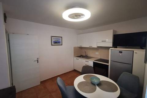 Sea View Holiday Home Umag - Three Bedroom Holiday Home - Ferienunterkunft in Umag (5 Personen)
