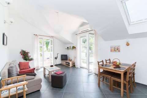 Apartments Mare- One Bedroom Apartment with Terrace A2 (ST) - Ferienunterkunft in Postira (4 Personen)