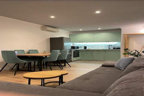 Apartments Vujina - One Bedroom apartment and Balcony 4 (Antonio) - Ferienunterkunft in Kastel Stafilic (4 Personen)