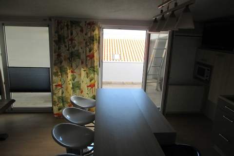 Guest House Villa Daniel - Two Bedroom Apartment with Balcony - Ferienunterkunft in Omis (4 Personen)