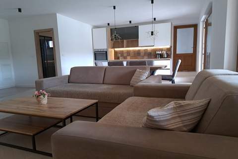 Tranquil Holiday Home with Pool, Garden, and Playground in a Peaceful Countryside Setting - Three Bedroom Holiday Home - Ferienunterkunft in Sinj (8 Personen)