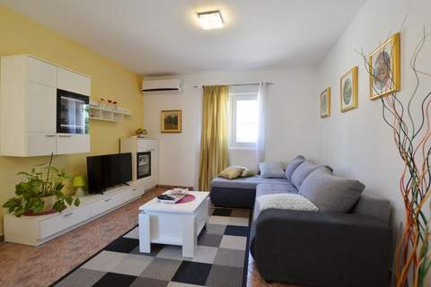 Brigth and Breezy Rovinj Apartments - Standard One Bedroom Apartment (owner Ita 2) - Ferienunterkunft in Rovinj (4 Personen)