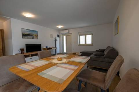 Rovinj Countryside Escape Holiday Home - Two Bedroom Holiday Home with Terrace - Ferienunterkunft in Rovinj (5 Personen)