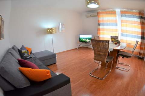 Bright and Breezy Apartment with Terrace and Sea View - Two Bedroom Apartment with Terrace and Sea View - Ferienunterkunft in Krk (5 Personen)
