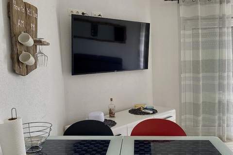 Luxury Lovran Apartments with Swimming Pool - Standard One Bedroom Apartment - Ferienunterkunft in Lovran (4 Personen)