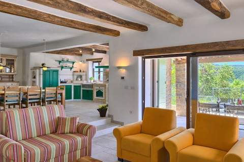 Authentic Villa Banić - Four Bedroom Villa With Pool - Ferienunterkunft in Livade (10 Personen)