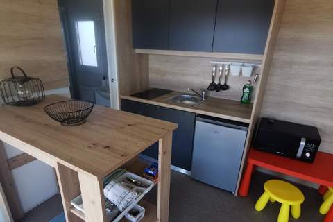 Comfort Two Bedroom Mobile Homes Pirovac - Standard Two Bedroom Mobile Home with Sea View and Terrace - Ferienunterkunft in Pirovac (6 Personen)
