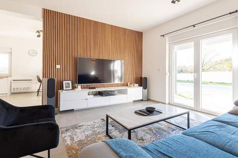 Holiday Home Iva - Three Bedroom  Holiday Home - Ferienunterkunft in Sibenik (6 Personen)
