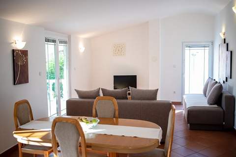 Apartments Ivankovic - Two Bedroom Apartment with Terrace - Ferienunterkunft in Nin (6 Personen)