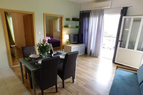 Apartments Roščić - Two Bedroom Apartment with Balcony - Ferienunterkunft in Podgora (4 Personen)