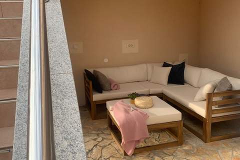 Villa Julia - One Bedroom Apartment 3 - Ferienunterkunft in Biograd na Moru (2 Personen)