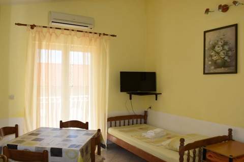Apartments Dana - One Bedroom Apartment 5 - Ferienunterkunft in Srima (2 Personen)