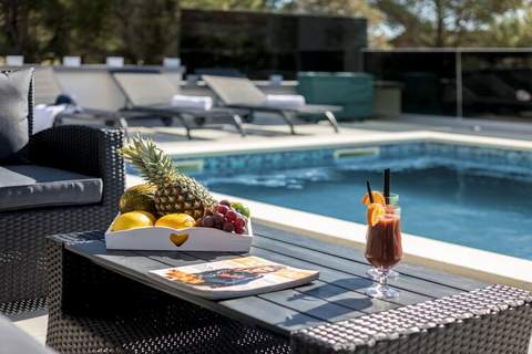 Villa Shaula -  Five Bedroom Holiday Home with Pool,Sauna and Gym - Ferienunterkunft in Sibenik (10 Personen)