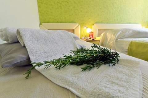 Authentic Istrian Rooms for Unforgettable Stays - Triple Room - Ferienunterkunft in Vodnjan (3 Personen)