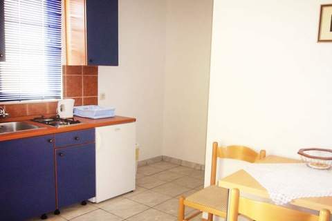 Apartments Antonio - Superior One Bedroom Apartment with Terrace (Apartment D) - Ferienunterkunft in Orebić (4 Personen)