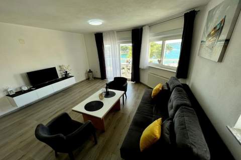 Villa Tomi - Standard One Bedroom Apartment (8) - Ferienunterkunft in Trogir (4 Personen)