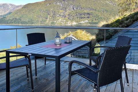 SANDALSHAUG - Ferienunterkunft in Skei iJølster (10 Personen)