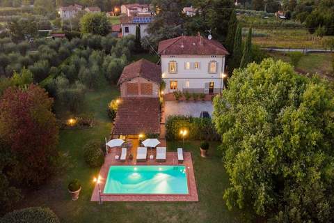 Villa Clara - Ferienunterkunft in Capannori (10 Personen)