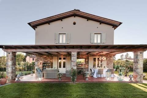 Villa Pemola - Ferienunterkunft in Capannori (6 Personen)