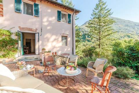 Villa Birdsong - Ferienunterkunft in Camaiore (6 Personen)