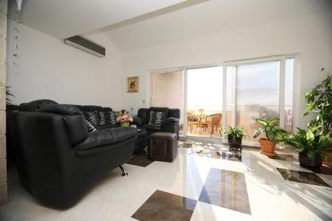 Apartment Ana - Four Bedroom Apartment with Terrace, Sea View and Private Pool - Ferienunterkunft in Cavtat (8 Personen)
