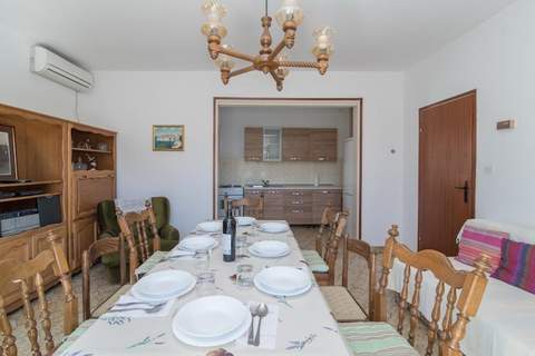 Apartment M&P - Four Bedroom Apartment with Terrace Sea View - (ST) - Ferienunterkunft in Supetar (11 Personen)