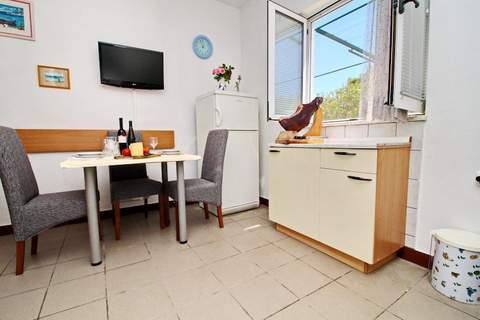 Apartments Neven - One Bedroom Apartment with Terrace and Garden View (A2) - Ferienunterkunft in Drace (2 Personen)