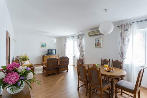 Holiday Home Oleander Sea View - Four Bedroom Holiday Home with Terrace and Sea View - Ferienunterkunft in Cavtat (10 Personen)