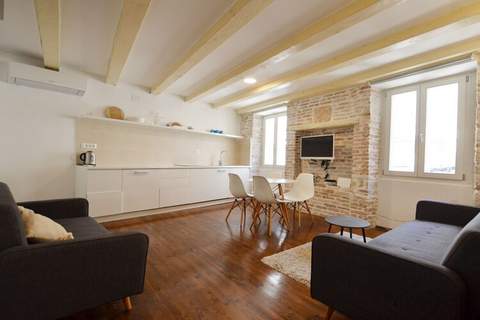 Trendy and Chic Rovinj Downtown Apartments - Classic One Bedroom Apartment - Ferienunterkunft in Rovinj (3 Personen)