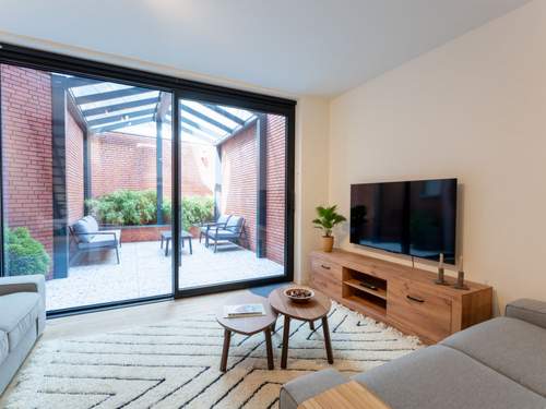 Ferienwohnung Petit Bordeaux with terrace