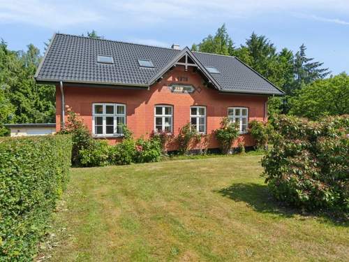 Ferienhaus Marit - 1.5km from the sea