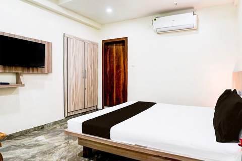 Hotel O Dombivali Formerly PK Lodging - Ferienunterkunft in Mumbai (2 Personen)