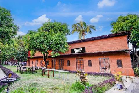 Palette Palghar Irayos Resort Lifestyle Retreat - Ferienunterkunft in Mumbai (2 Personen)