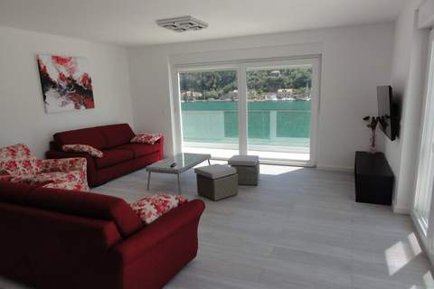 Villa Riva - Five Bedroom Villa with Pool and Sea View - Ferienunterkunft in Mokosica (10 Personen)